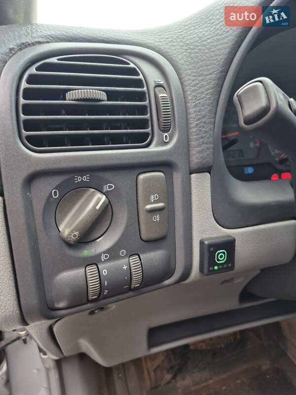 Седан Volvo S40 2000 в Киеве