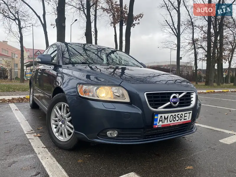 Volvo S40