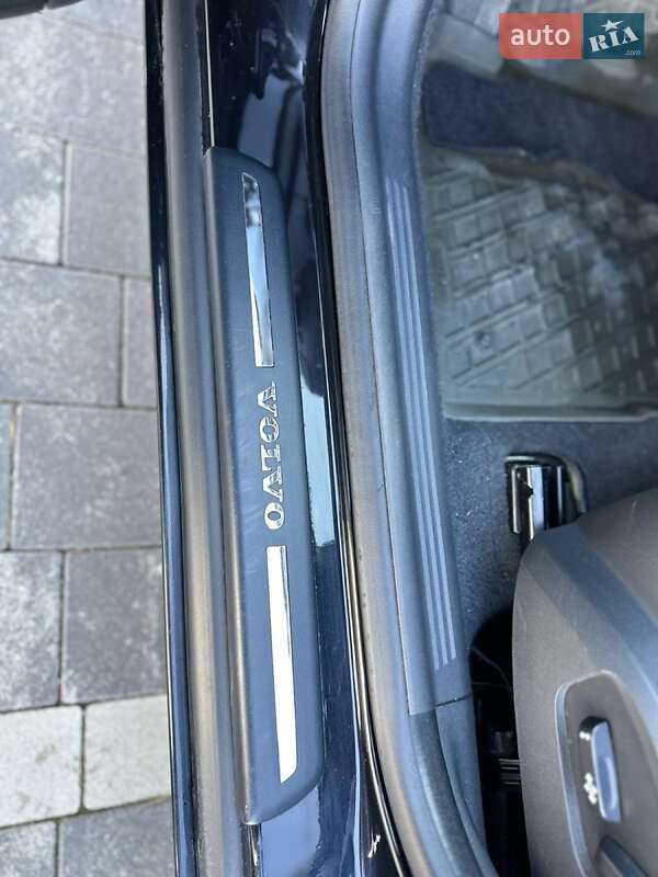 Седан Volvo S40 2011 в Ужгороде