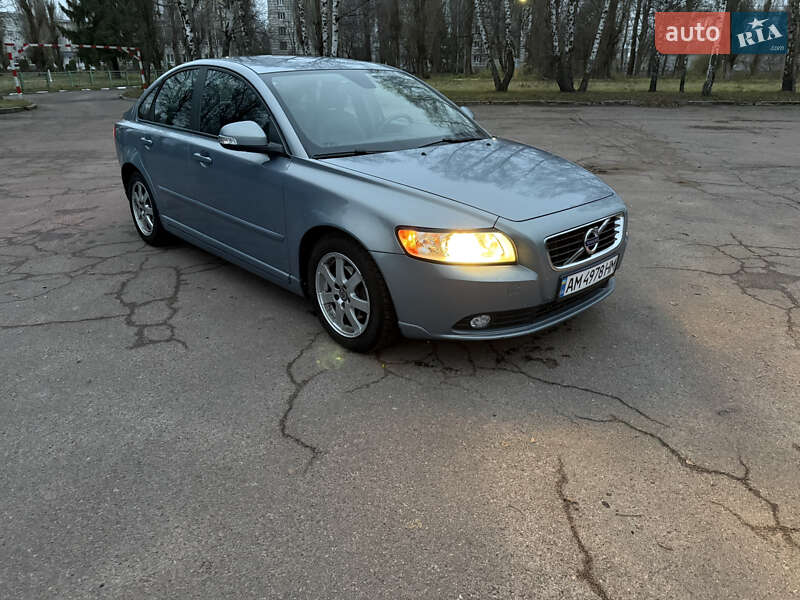 Volvo S40 2012