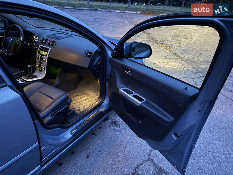 Седан Volvo S40 2012 в Житомирі