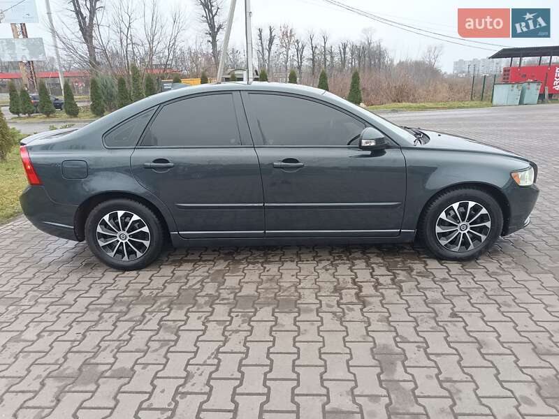 Седан Volvo S40 2009 в Шептицькому