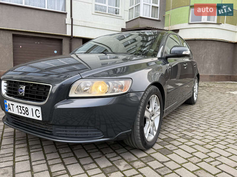 Седан Volvo S40 2010 в Івано-Франківську