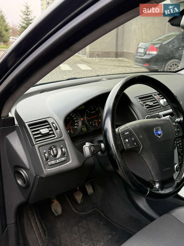 Седан Volvo S40 2010 в Івано-Франківську