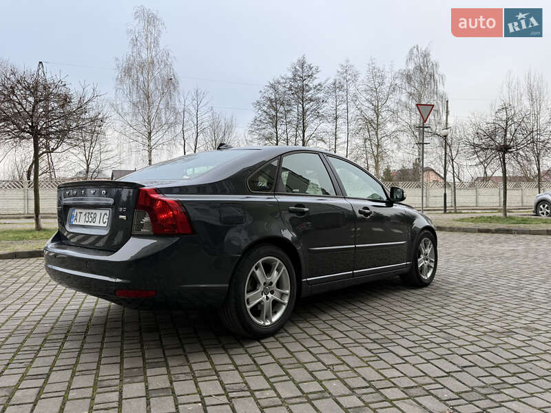 Седан Volvo S40 2010 в Івано-Франківську