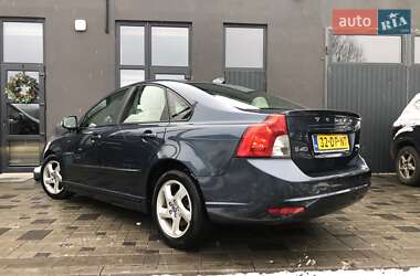 Седан Volvo S40 2011 в Ивано-Франковске