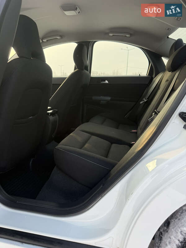 Седан Volvo S40 2012 в Киеве