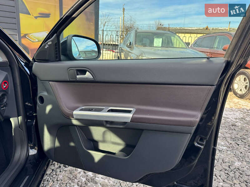 Седан Volvo S40 2011 в Стрые