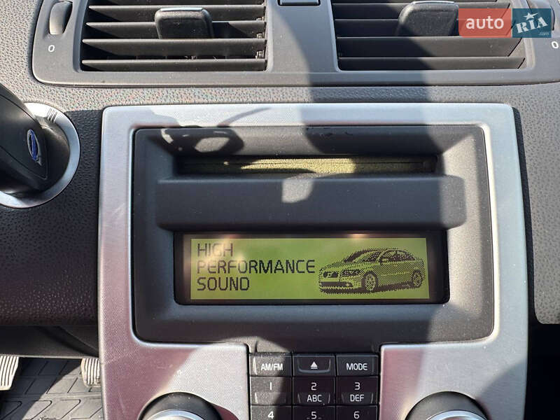 Седан Volvo S40 2011 в Стрые