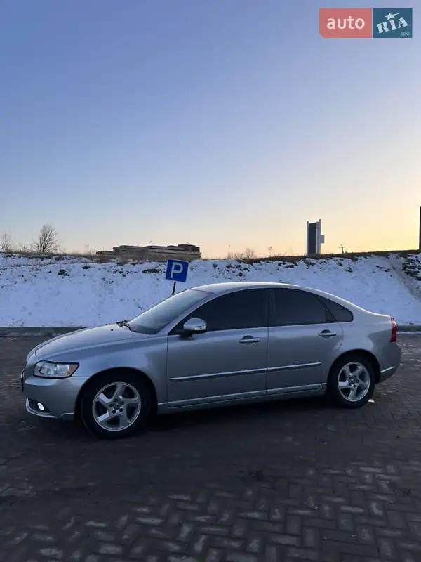 Volvo S40 2011 VIN YV1MS84F1B2546497 фото оголошення 3 з 47