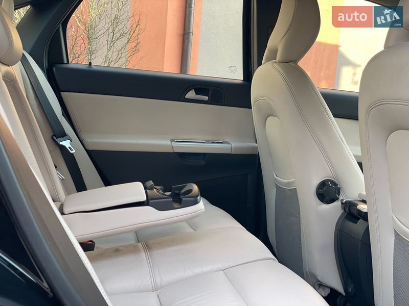 Седан Volvo S40 2011 в Стрию