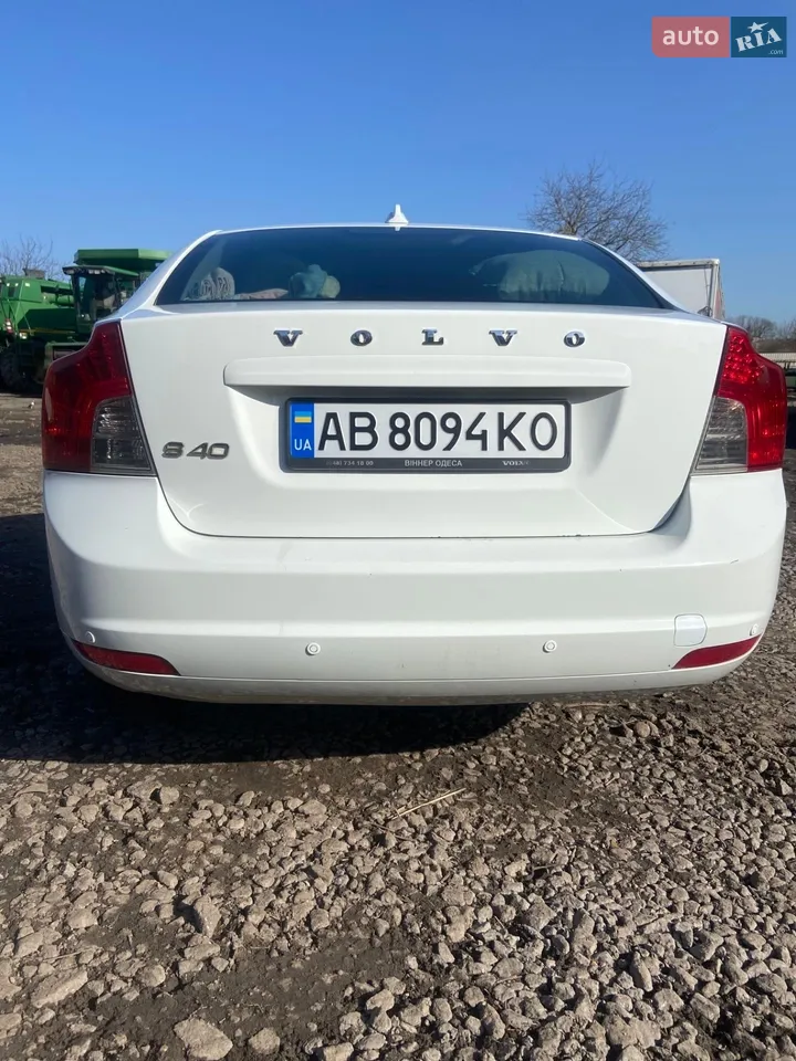 2011 Volvo S40 - мініатюра 16