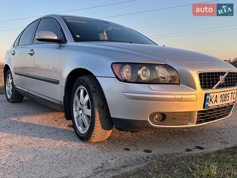 Седан Volvo S40 2006 в Киеве