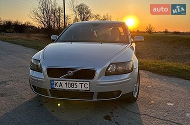 Седан Volvo S40 2006 в Киеве
