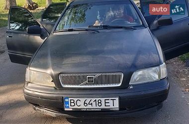Седан Volvo S40 1997 в Львові