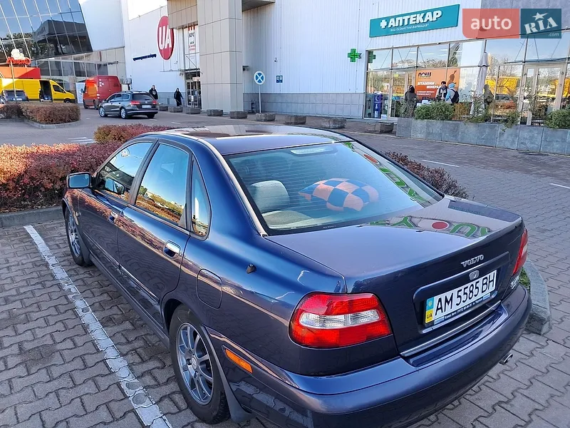 Volvo S40