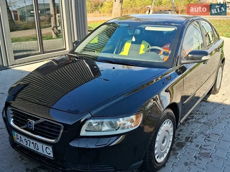 Volvo S40