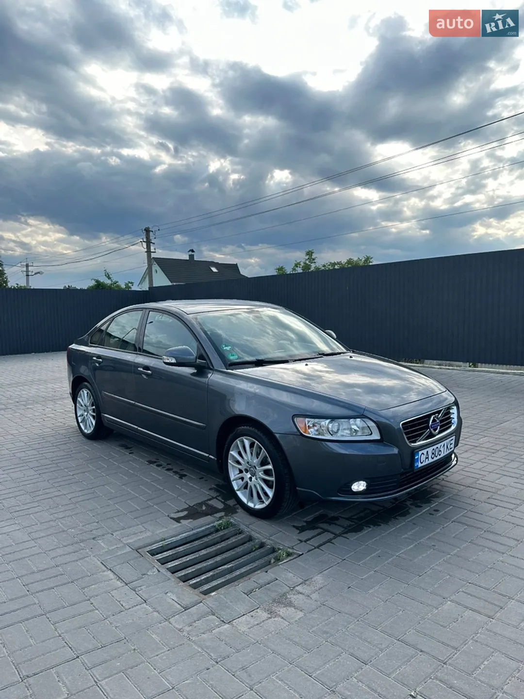 2011 Volvo S40 - фото 1