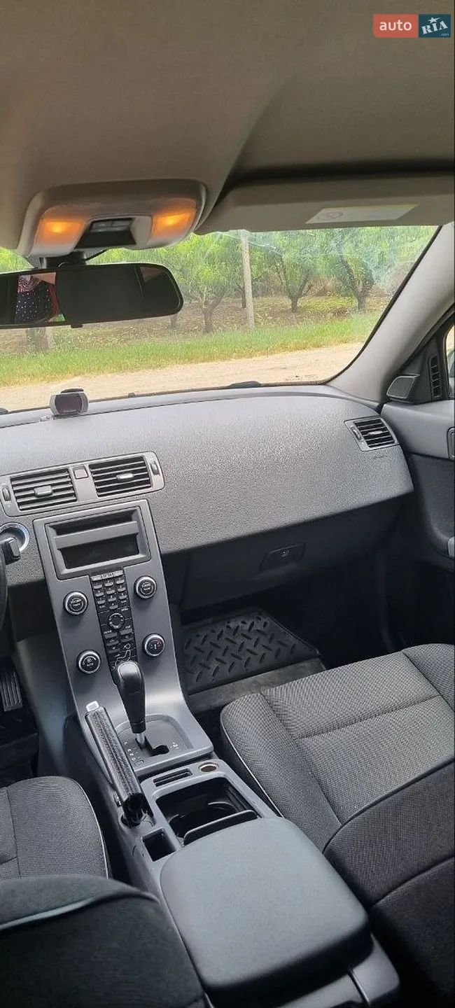 2011 Volvo S40 - мініатюра 8
