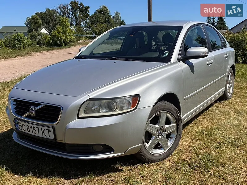 Volvo S40