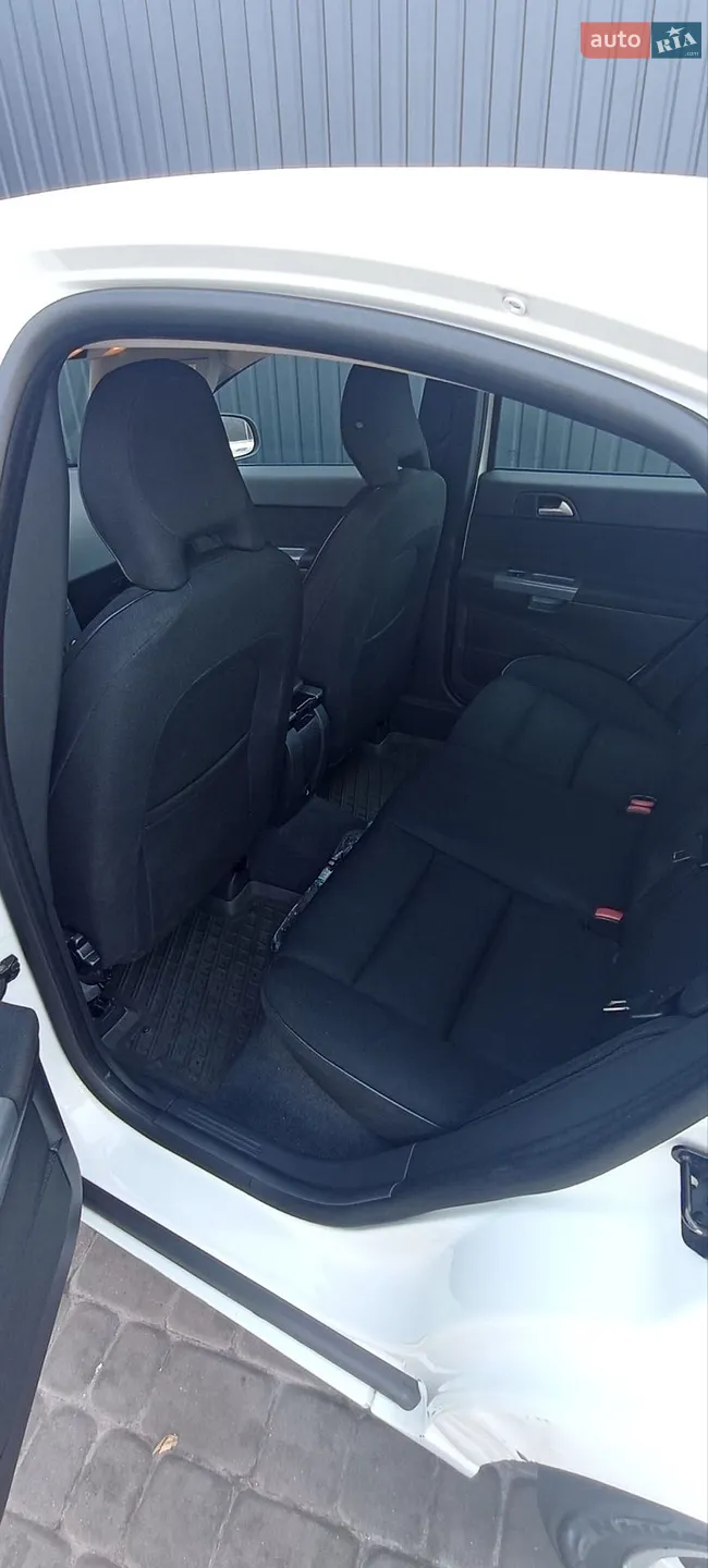 2012 Volvo S40 - мініатюра 8
