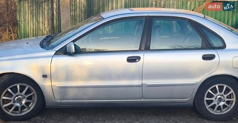 Volvo S40 2003