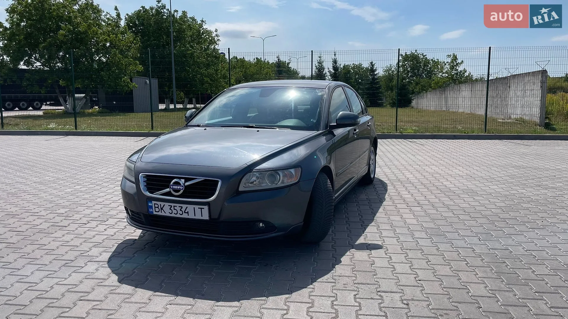 2010 Volvo S40 - фото 1