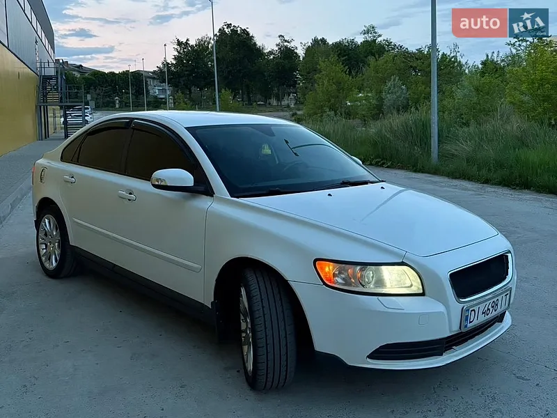 Volvo S40