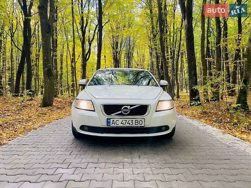 Volvo S40 2011