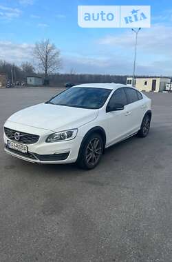 Седан Volvo S60 Cross Country 2017 в Києві