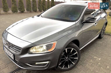 Седан Volvo S60 Cross Country 2017 в Киеве