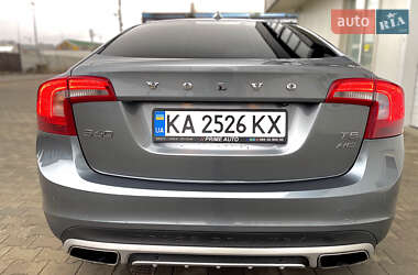 Седан Volvo S60 Cross Country 2017 в 