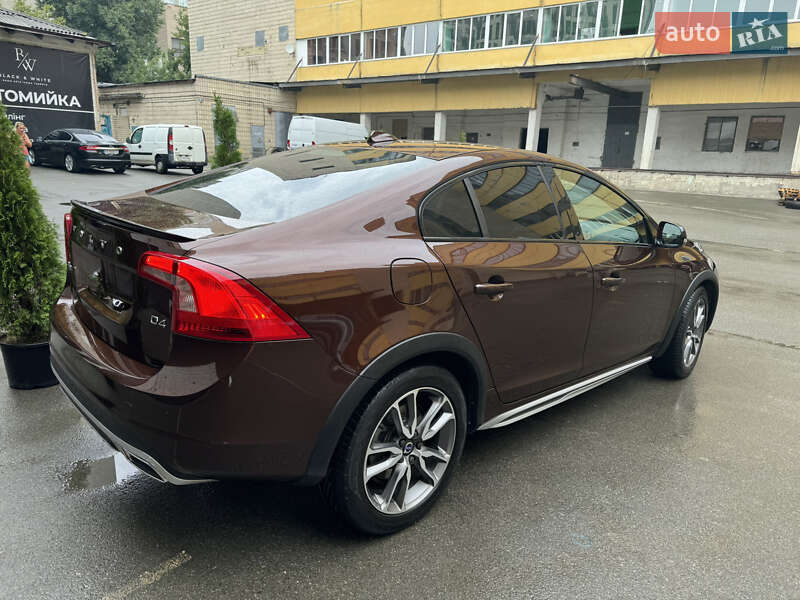 Седан Volvo S60 Cross Country 2016 в Киеве фото 6 Седан Volvo S60 Cross Country 2016 в Киеве