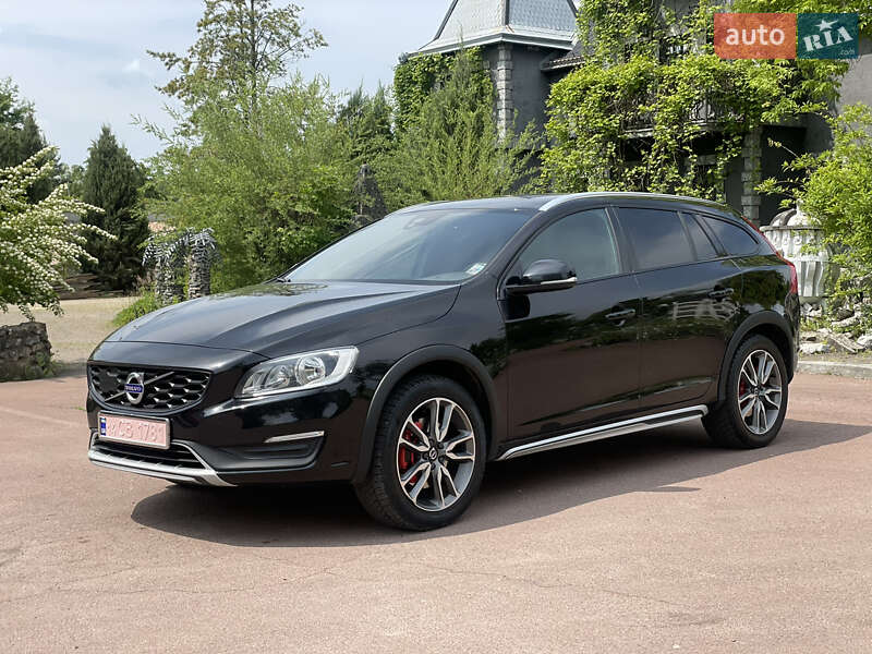 Седан Volvo S60 Cross Country 2017 в Івано-Франківську