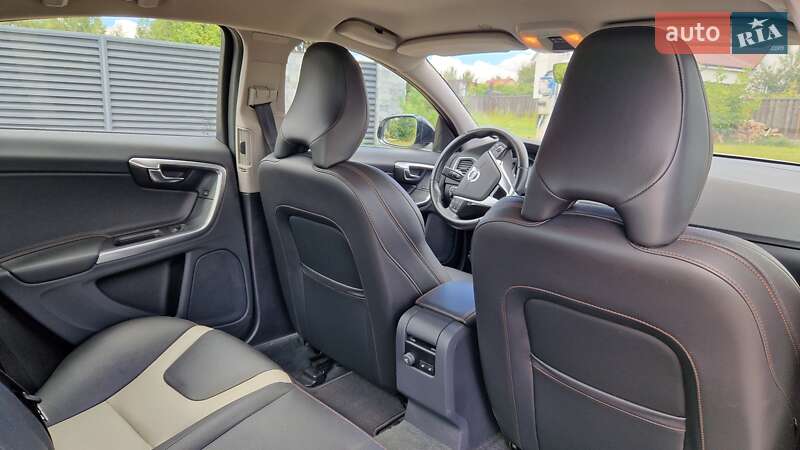 Седан Volvo S60 Cross Country 2017 в Києві фото 7 Седан Volvo S60 Cross Country 2017 в Києві