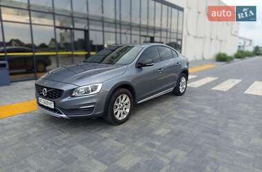 Седан Volvo S60 Cross Country 2016 в 