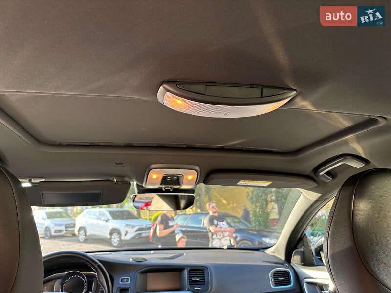 Седан Volvo S60 Cross Country 2016 в Ивано-Франковске фото 14 Седан Volvo S60 Cross Country 2016 в Ивано-Франковске