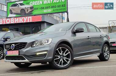 Седан Volvo S60 Cross Country 2017 в Киеве