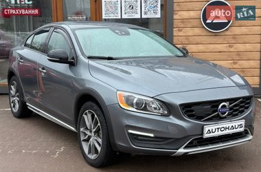 Седан Volvo S60 Cross Country 2017 в Житомире