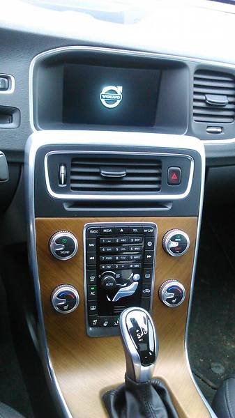 Седан Volvo S60 2016 в Хусті