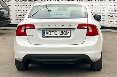 Седан Volvo S60 2012 в Киеве