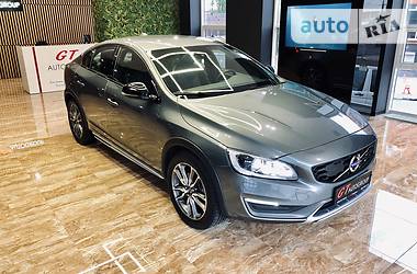 Седан Volvo S60 2016 в Киеве