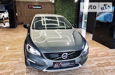 Седан Volvo S60 2016 в Киеве