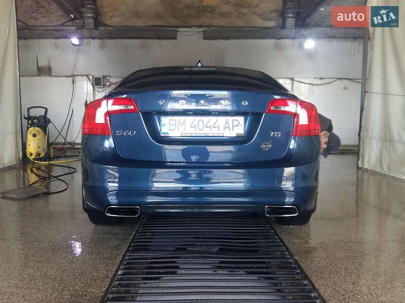 Седан Volvo S60 2013 в Сумах