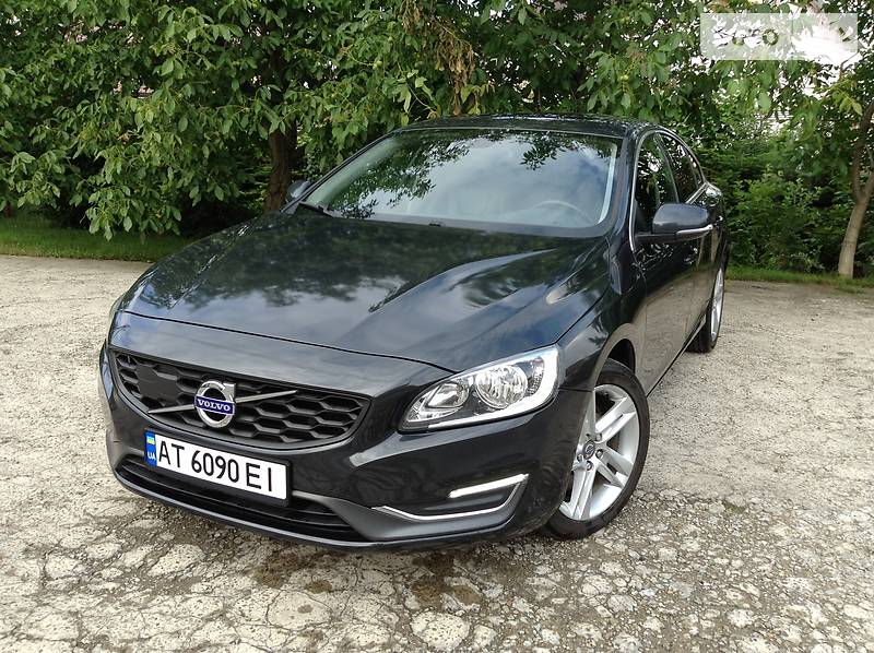 Седан Volvo S60 2013 в 