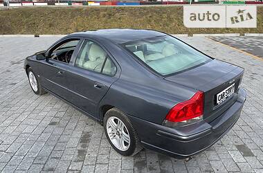 Седан Volvo S60 2005 в Стрые