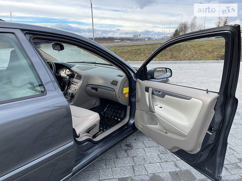 Седан Volvo S60 2005 в Стрые
