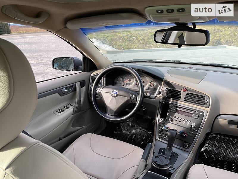 Седан Volvo S60 2005 в Стрые