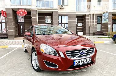 Седан Volvo S60 2012 в Киеве