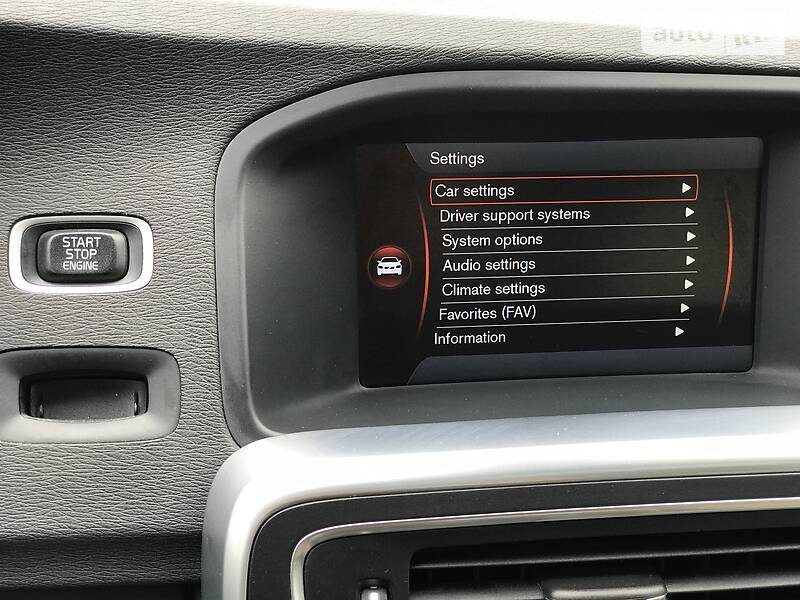 Седан Volvo S60 2011 в Львове